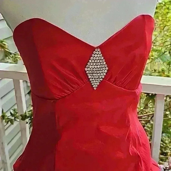 Jessica Mcclintock for Gunne Sax red strapless bubble hem prom dress Size 7 - Picture 2 of 4